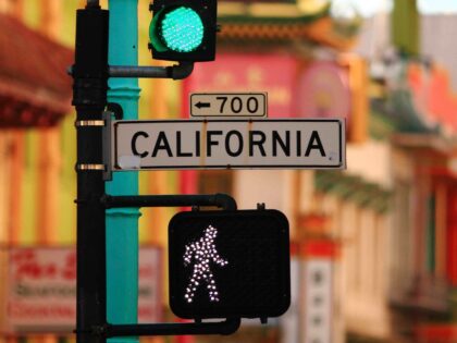 Walk signal California (Getty)