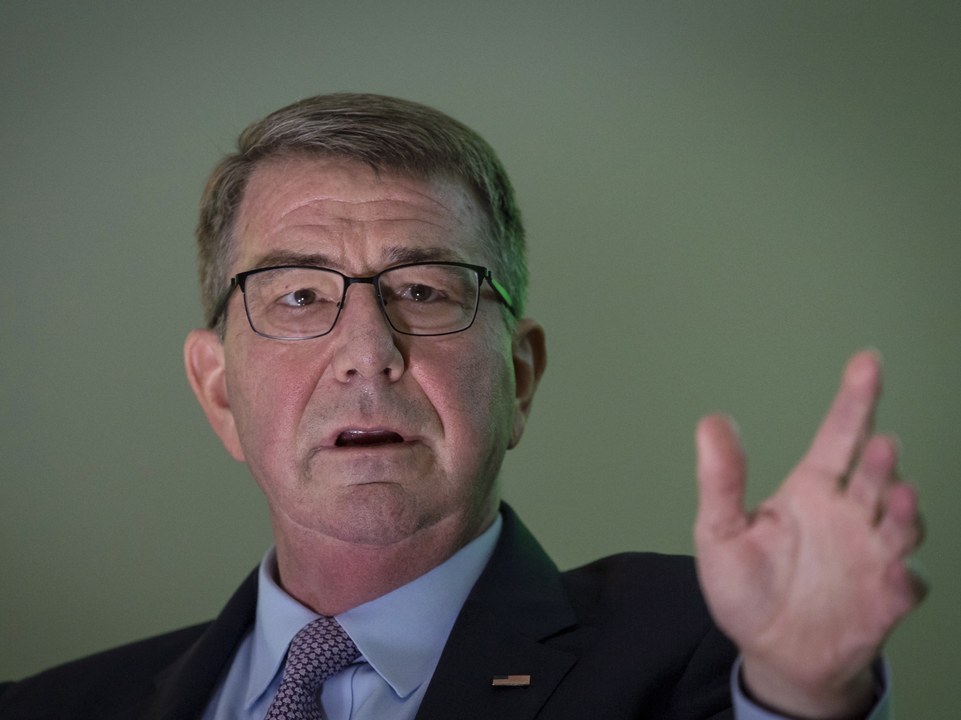 Ex-Defense Secretary Ashton Carter Dies After 'Sudden Cardiac Event' - Vimarsana News