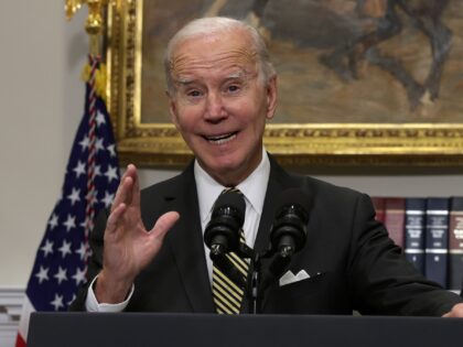WASHINGTON, DC - OCTOBER 19: U.S. President Joe Biden delivers remarks on energy as (L-R)