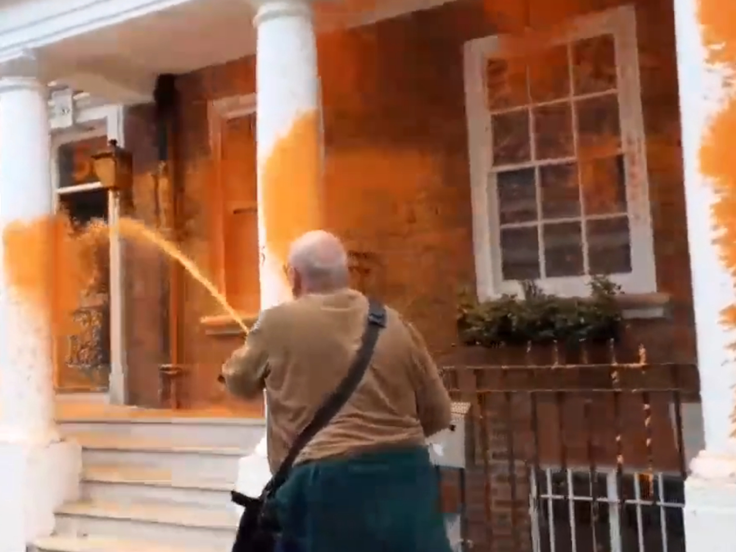 Farage: 'Eco-Terrorism' is Next as Climate Crazies Vandalise Think Tanks - Vimarsana News