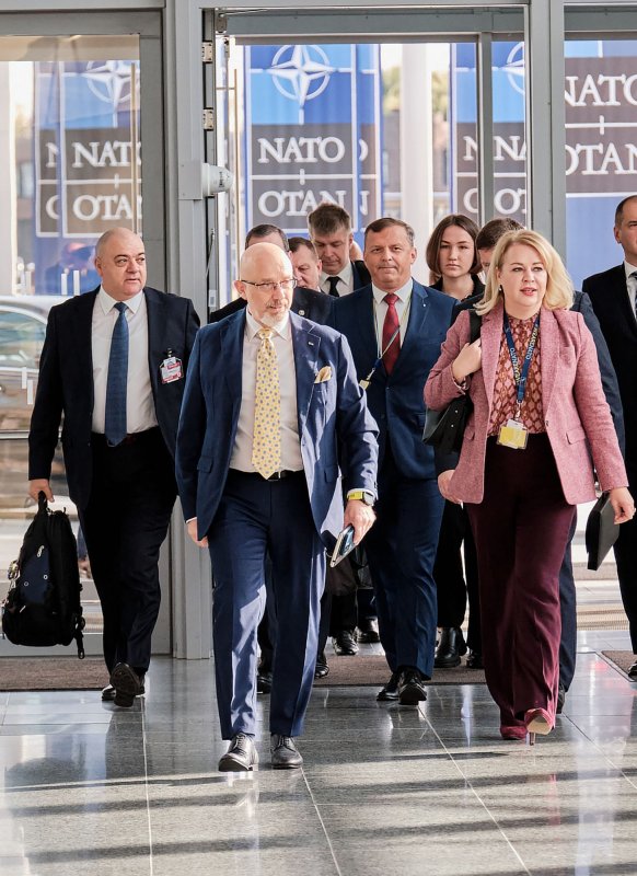 Ally nations pledge additional arms for Ukraine as NATO kicks off meeting