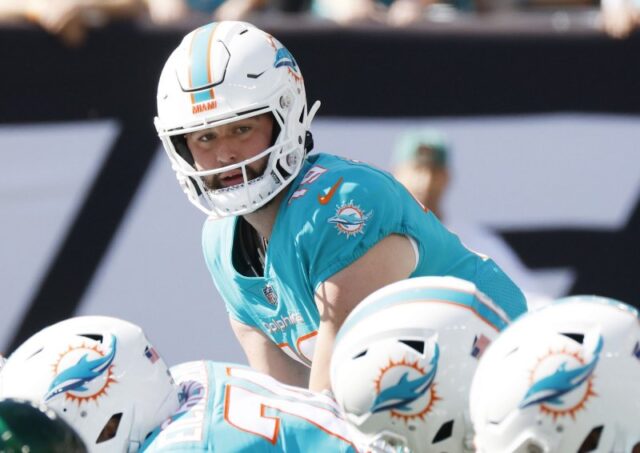 Dolphins to start QB Skylar Thompson vs. Vikings