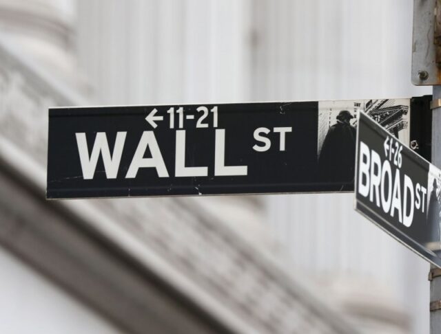 Dow surges 800 points after historic turnaround