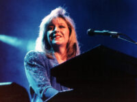 Fleetwood Mac Singer Christine McVie Dies at 79