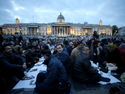 LONDON, UK - APRIL 29: Muslims attend iftar meal during Ramadan at Trafalgar Square in London, United Kingdom on April 29, 2022. (Photo by Hasan Esen/Anadolu Agency via Getty Images)