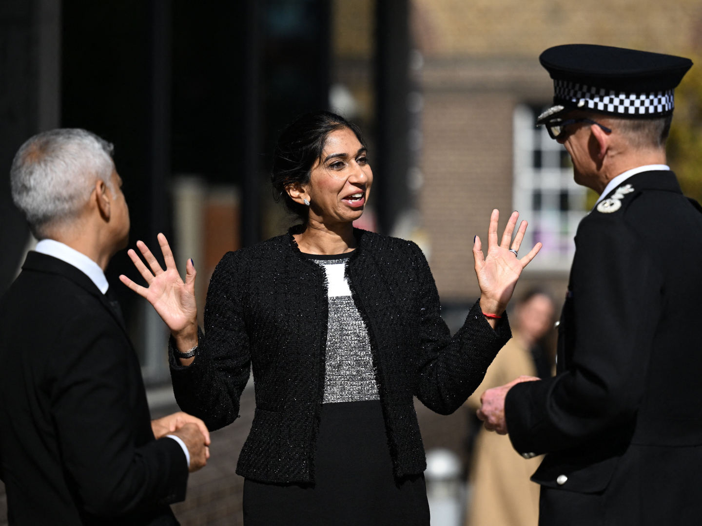 'Stop Debating Gender on Twitter' and Solve Crime, Braverman Tells Police - Vimarsana News
