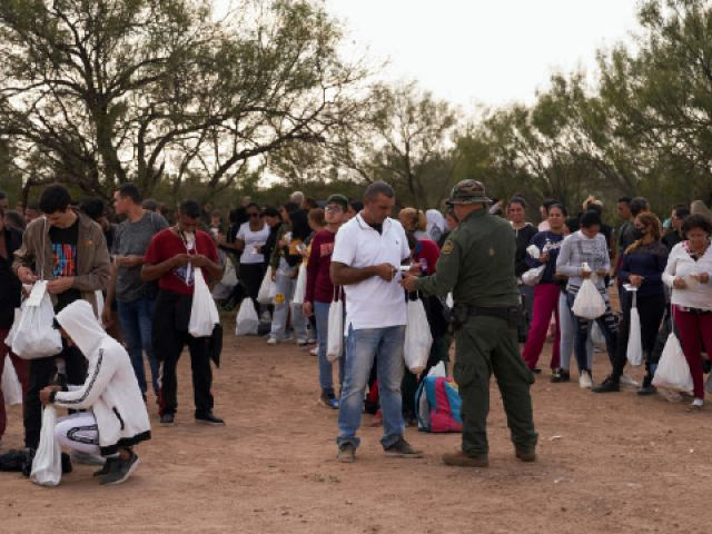 266K Migrants Apprehended in 2 Months in Texas-Based Border Sectors - Vimarsana News