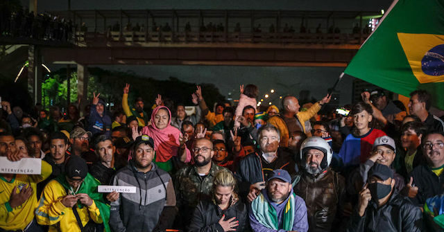 Brazil's Conservative Truckers Continue Roadblocks After Bolsonaro's Non-Concession Speech - Vimarsana News