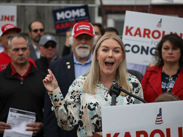 Londonderry, NH: Karoline Leavitt, a Republican candidate for the U.S. House, speaks at a press conference held at Esteys Country Store, Oct.18, 2022. (Cheryl Senter for The Washington Post via Getty Images)