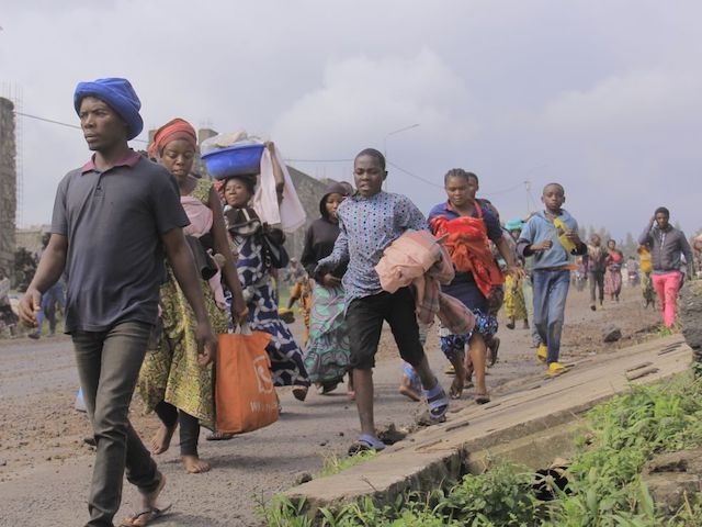 GOMA, DEMOCRATIC REPUBLIC OF THE CONGO - NOVEMBER 14: Citizens, fleeing the conflicts in the Kanyarushinya region, arrives in the city of Goma as the clashes between Congolese army and M23 rebels continues in Goma, Democratic Republic of the Congo on November 14, 2022. (Photo by Augustine Wamenya/Anadolu Agency via Getty Images)