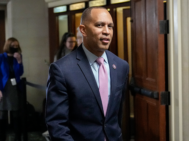 House Democratic Caucus Chair Hakeem Jeffries (D-NY) arrives for a leadership election meeting with the Democratic caucus in the Longworth House Office Building on Capitol Hill November 30, 2022 in Washington, DC. Jeffries is expected to become the leading Democrat in the House after Speaker of the House Nancy Pelosi …