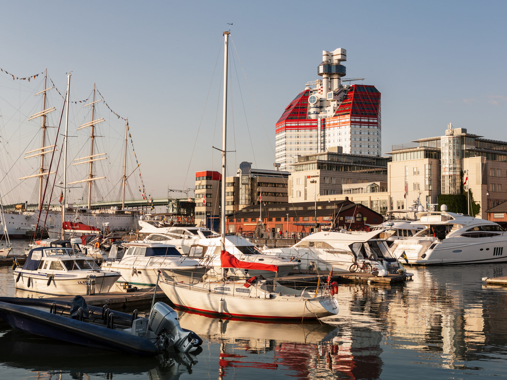 Swedish City to 'Integrate' Migrants by Placing Them in Wealthy Areas - Vimarsana News