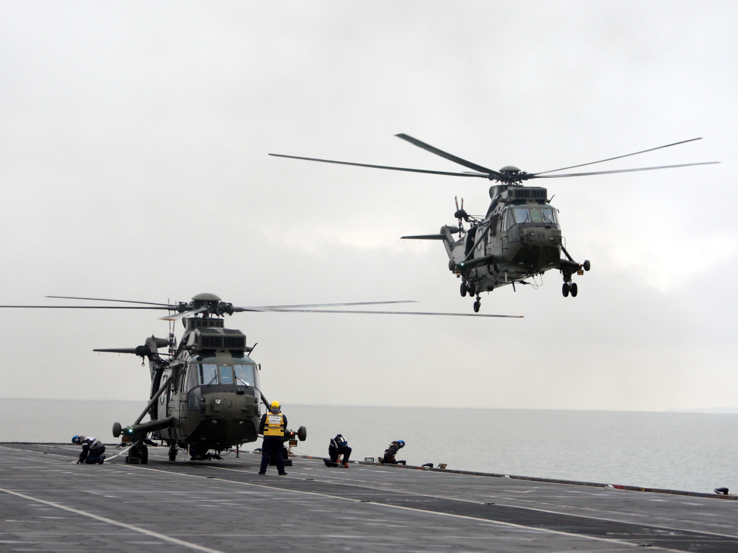 Britain Begins Arming Ukrainian Forces with Military Helicopters - Vimarsana News