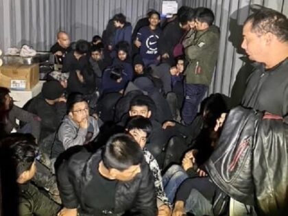 Texas Police Find 50 Migrants Locked in Shipping Container near Border