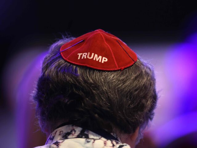 Trump yarmulke (Scott Olson / Getty)