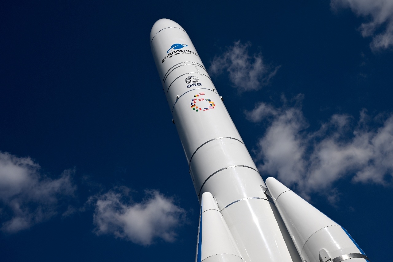 Space france. Европейской ракеты Ariane 6.