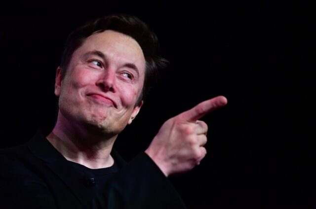 Twitter boss Elon Musk posted a photo indicating he plans to 'go to war' with Apple over t