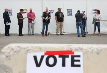 Une file d'attente pour voter à Las Vegas, au Nevada, le 9 novembre 2022