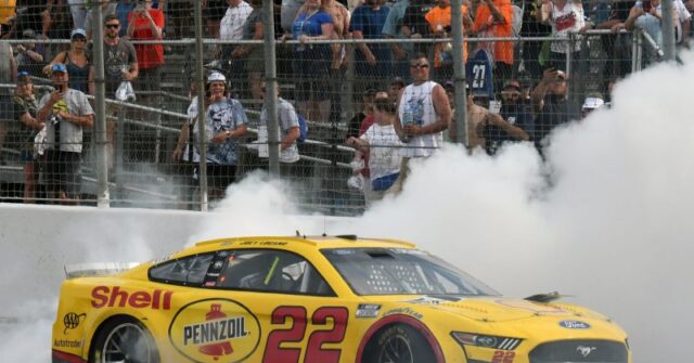 Joey Logano Dominates At Phoenix For Second Cup Series Championship ...