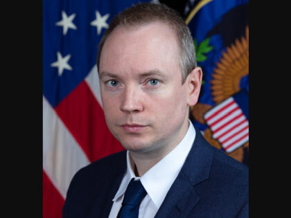 Cliff Sims official photograph while serving as Deputy Director of National Intelligence for Strategy and Communications.