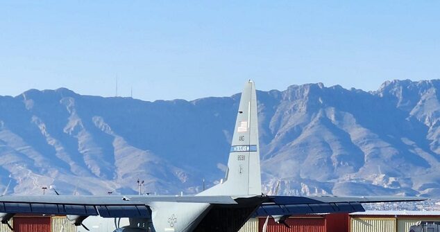 Texas Governor Deploys 400 National Guardsmen to El Paso Border Crisis