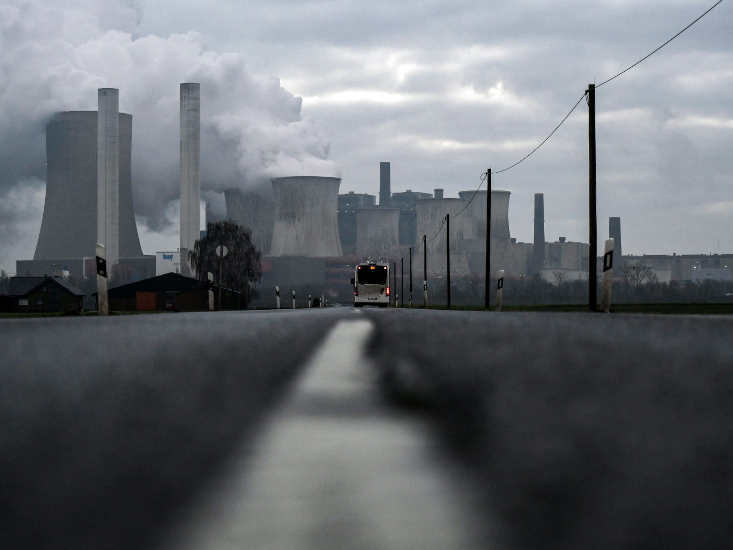 Green Fail: Global Coal Consumption Hits Record High Amid Energy Crisis - Vimarsana News