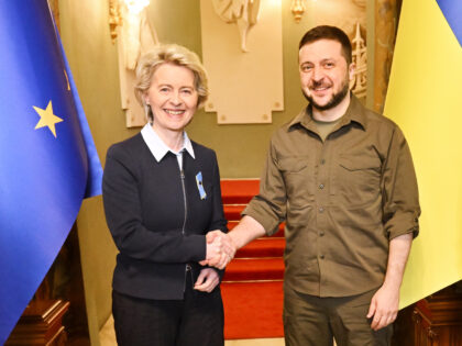 KYIV, UKRAINE - APRIL 08: (----EDITORIAL USE ONLY â MANDATORY CREDIT - "EU COMMISSION / POOL" - NO MARKETING NO ADVERTISING CAMPAIGNS - DISTRIBUTED AS A SERVICE TO CLIENTS----) European Commission President Ursula von der Leyen meets President of Ukraine Volodymyr Zelenskyy in Kyiv, Ukraine on April 8, 2022. (Photo …
