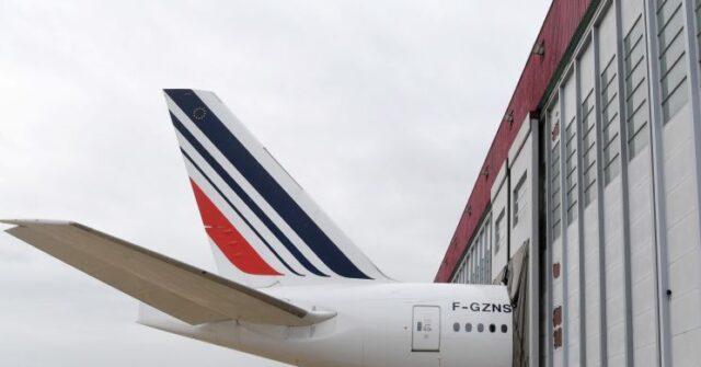 Green Pioneer: France Bans Short Haul Flight Routes, Take Train Instead