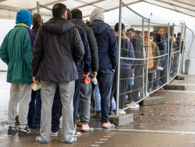 Migrant Numbers in Germany This Year Expected To Top Migrant Crisis - Vimarsana News