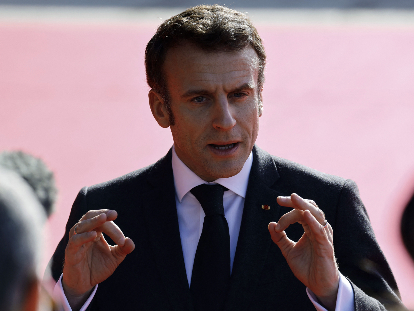 Macron Demands People Stop Spreading Panic About Potential Blackouts - Vimarsana News
