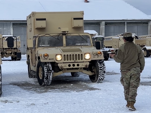 Watch: American Soldiers in Poland Train to Defend NATO Territory - Vimarsana News