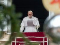 Pope Francis: Spend Less on Christmas, Send Excess to Ukraine