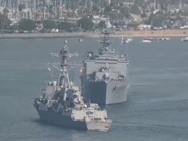 'Warship Chicken': Navy Ships Narrowly Miss Collision in San Diego Bay - Vimarsana News
