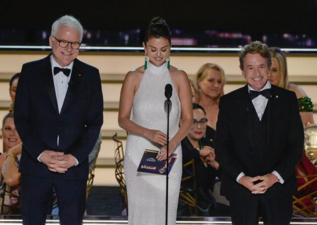 'SNL:' Steve Martin, Martin Short send up 'Father of the Bride,' 'Christmas Carol'