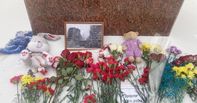 Four Arrested in Moscow at Memorial to Ukrainian Apartment Bombing Victims