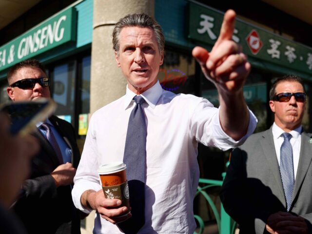 Gavin Newsom Builds National Profile in Wake of Dual Mass Shootings - Vimarsana News