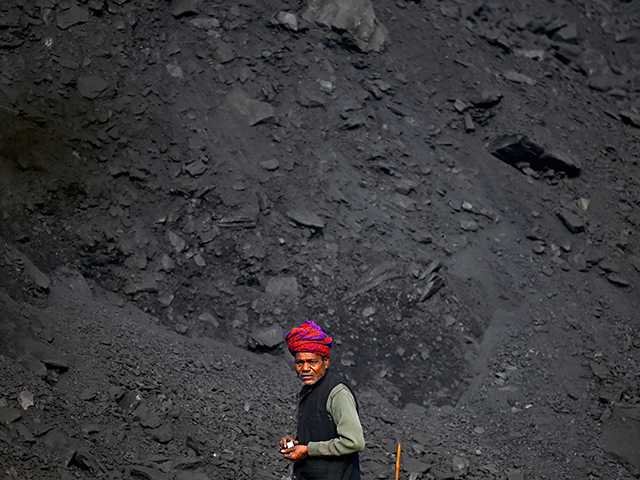 India's Coal Demand Surges After Renewables Shortfall, Russian Oil Imports Jump 3,300% - Vimarsana News