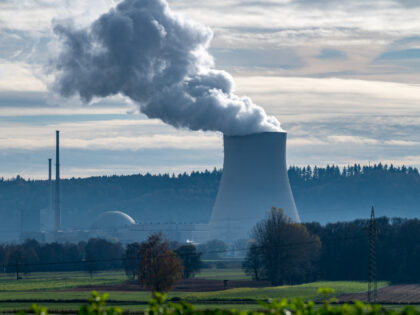 Bavaria, Niederaichbach: Water vapor rises from the cooling tower of the Isar 2 nuclear po