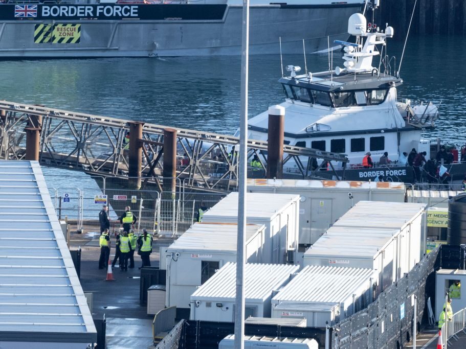 UK Saw Record 45,000 Clandestine Boat Migrants in 2022 - Vimarsana News