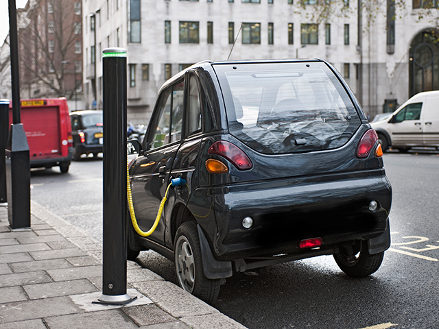 Nolte: Brits Pay More to Charge Electric Car than to Gas Up - Vimarsana News