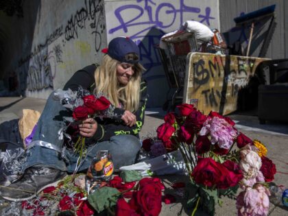 Homeless death (Francine Orr / L.A. Times via Getty)