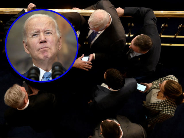 US Republican Representative from California Kevin McCarthy (bottom L) confers with aides