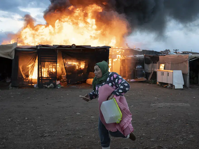 200 Evacuated as Fire Engulfs Migrant Worker Camp in Spain - Vimarsana News