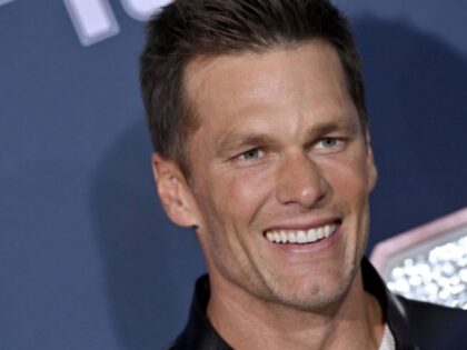 Tom Brady to Begin Fox Sports Analyst Job in 2024