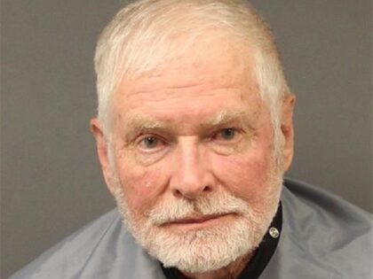 George Alan Kelly, 73, faces 1st-degree murder charges after allegedly shooting and killing a Mexican national on his border ranch in southern Arizona. (Santa Cruz County Sheriff's Office)