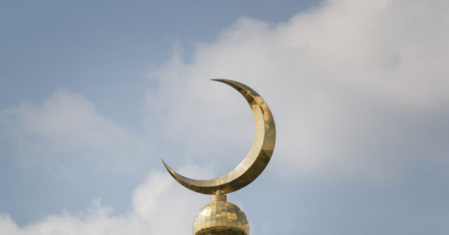 Milan Govt to Evict Illegal Migrant Squatters – to Build Mosque