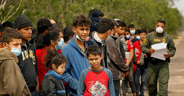 Honduran Migrant Teen Dies in Biden Admin Custody
