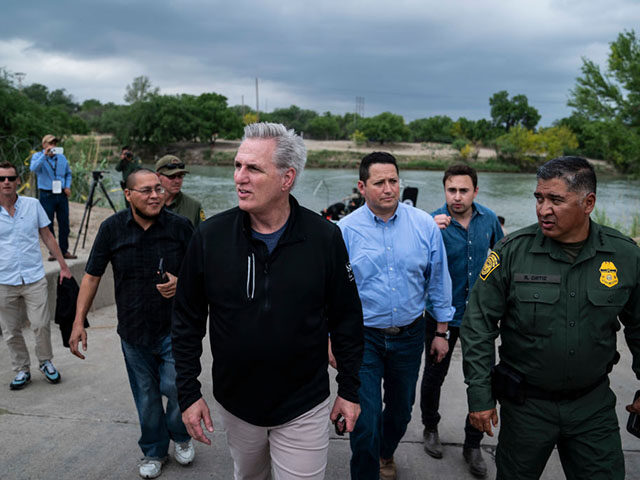 Eagle Pass, TX - April 25 : House Minority Leader Kevin McCarthy, R-Calif., disembarks a U