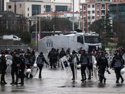 Turkish anti riot police surround Istanbul's courthouse before an adress of doctors who protest before the trial of the head of Turkey's main medical union, Sebnem Korur Fincanci, on "terror" charges takes place on January 11, 2023. - Sebnem Korur Fincanci faces court on "terror" charges linked to her calls …