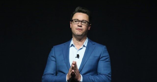 Dave Hollis, Disney Exec Turned Self-Help Author, Dies at 47 -- 'Youthful and Didn't Have a Long Medical History' - Vimarsana News